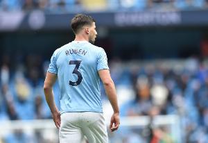 前女友回应与迪亚斯分手：结束就是结束了，不会因公众意见有改变