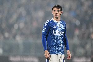 斯基拉：科莫正努力留住尼科·帕斯，但穆帅希望皇马回购球员