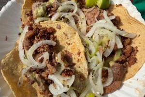 贵不贵？球迷晒世界杯揭幕战球场伙食：三个墨西哥卷饼20美元