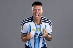 记者谈阿根廷队首发：梅西、劳塔罗、阿尔马达组成锋线