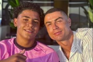 又长大一岁！迷你罗16岁生日，C罗：生日快乐儿子，爸爸爱你！