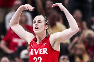 霸榜了！WNBA狂热队史球员单场助攻榜 克拉克包揽前十一名