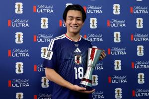 荷甲金靴2射1传！官方：上田绮世当选日本4-0突尼斯全场最佳