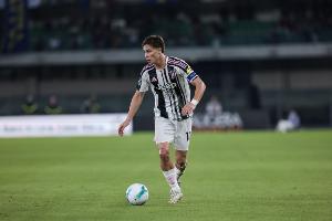 都体：土耳其从世界杯出局后，斯帕莱蒂给伊尔迪兹打电话安慰他
